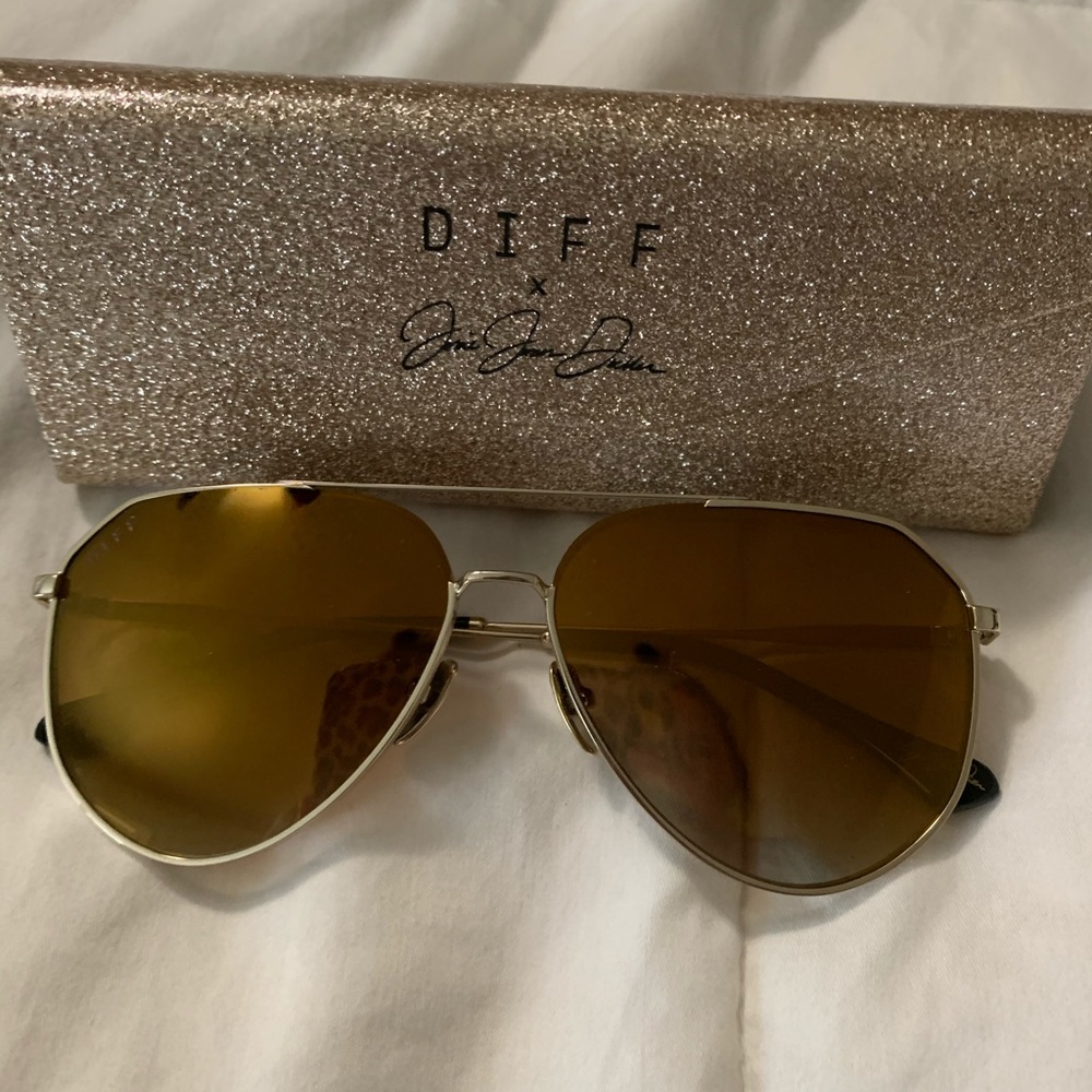 Diff Eyewear x Jessie James Decker
